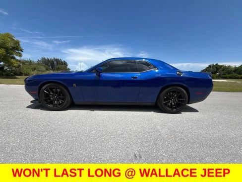 Used 2019 Dodge Challenger R/T Scat Pack w/ Shaker Package RWD image 4