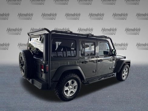 Used 2018 Jeep Wrangler Unlimited Sport S image 9