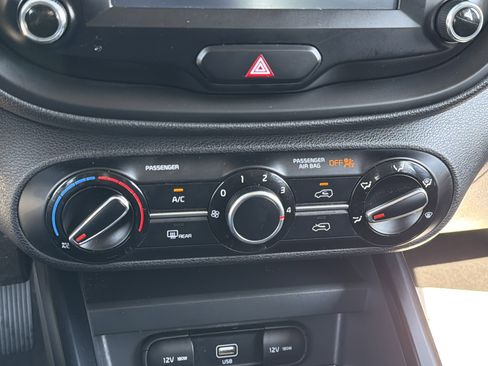 Used 2020 Kia Soul GT-Line FWD image 29