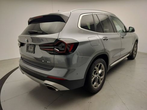 Used 2024 BMW X3 sDrive30i w/ Convenience Package RWD image 3