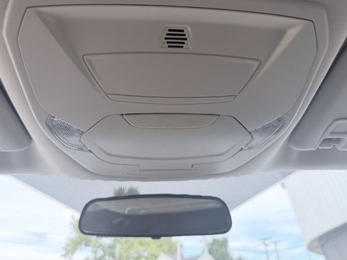 Used 2017 Ford Escape SE FWD image 10