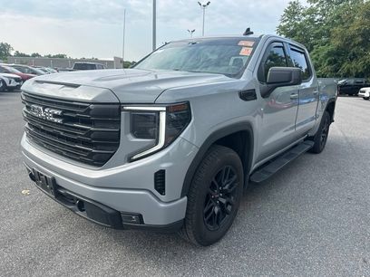 Used 2024 GMC Sierra 1500 Elevation