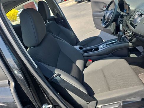 Used 2021 Honda HR-V LX image 24