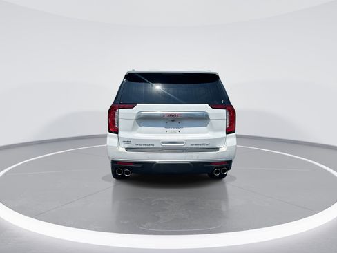 Used 2024 GMC Yukon Denali AWD/4WD image 8