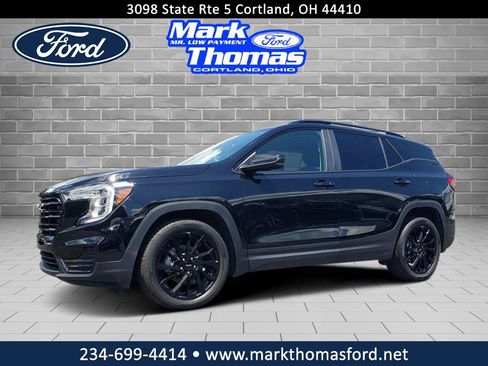 Used 2023 GMC Terrain SLE w/ Driver Convenience Package FWD image 1