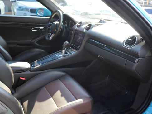 Used 2018 Porsche 718 Cayman S image 35