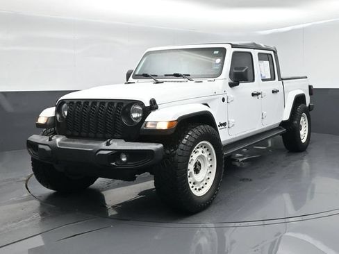 Used 2021 Jeep Gladiator Sport AWD/4WD image 4