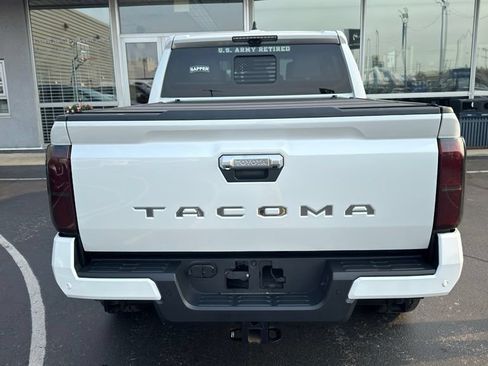 Used 2026 Toyota Tacoma Limited AWD/4WD image 6