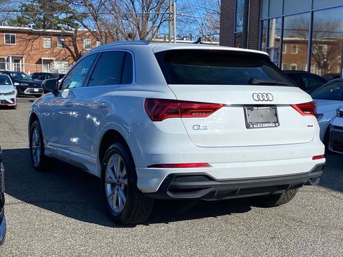 Used 2023 Audi Q3 2.0T Premium w/ Convenience Package image 5