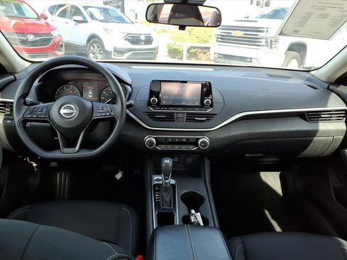 Used 2024 Nissan Altima 2.5 S image 16