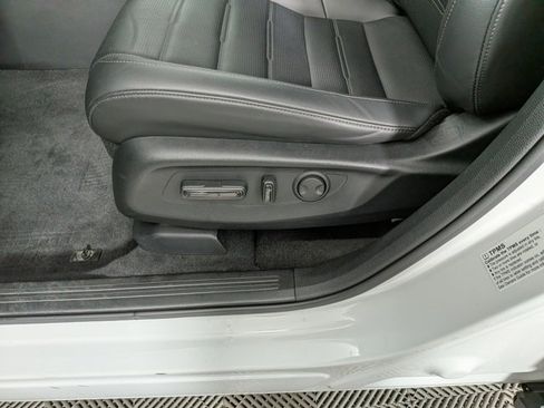 Used 2024 Honda CR-V EX-L image 20