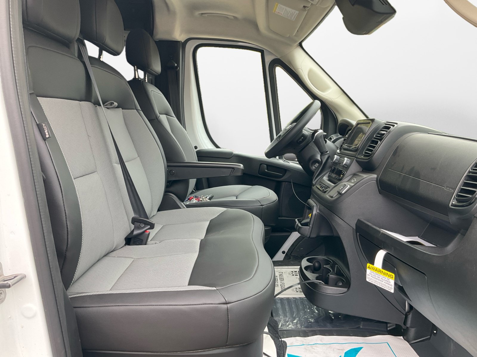 Used 2025 RAM ProMaster 1500 FWD image 17
