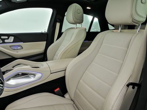 Used 2025 Mercedes-Benz GLE 450 4MATIC Coupe image 23