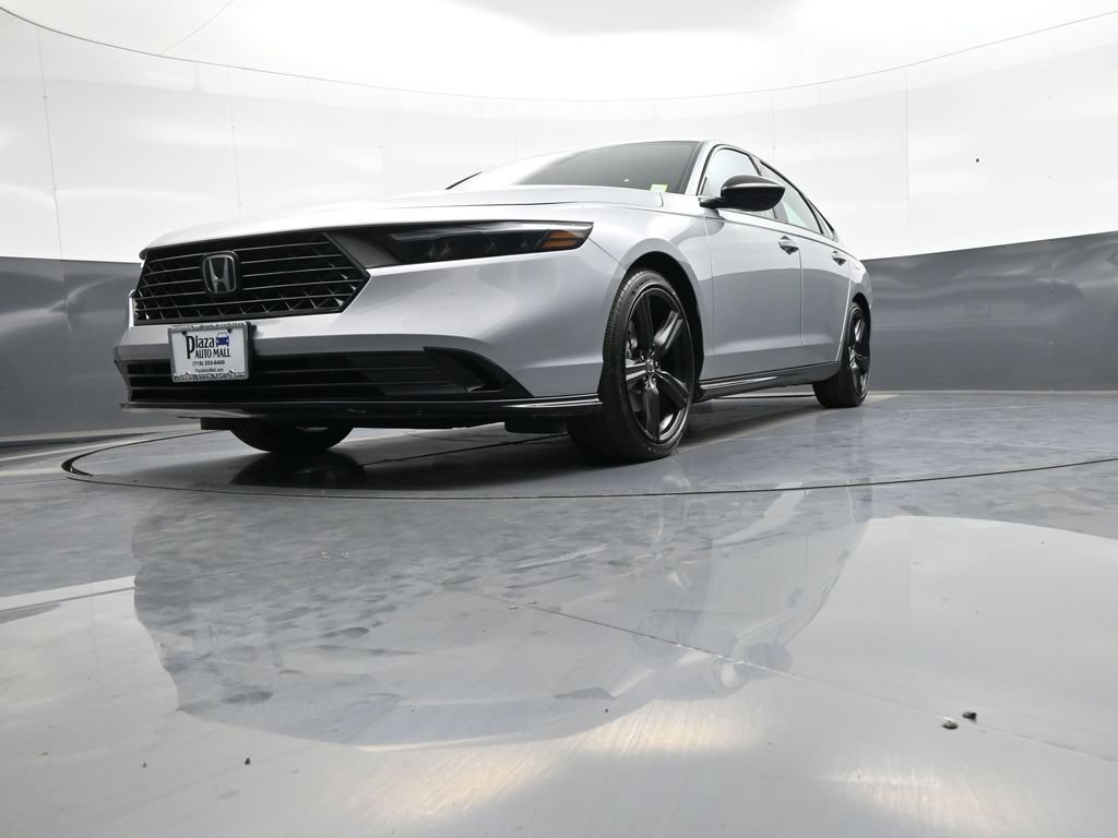 Used 2024 Honda Accord Sport image 25
