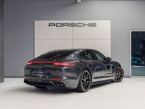 Certified 2020 Porsche Panamera GTS image 7