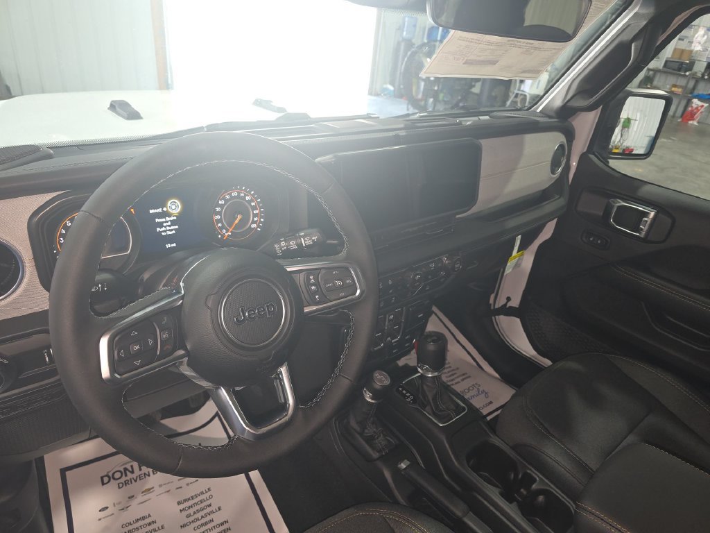 New 2026 Jeep Wrangler Unlimited Sahara AWD/4WD image 10