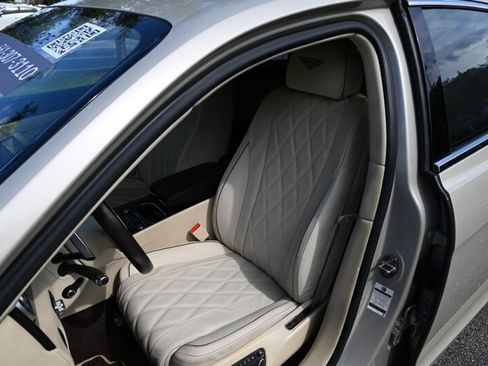 Used 2016 Bentley Flying Spur V8 AWD/4WD image 34