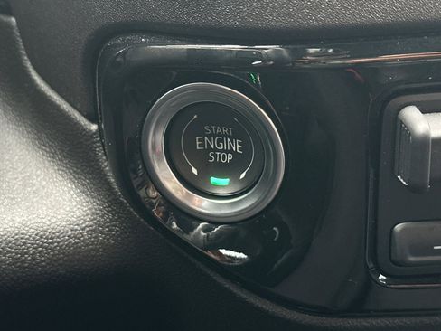 Used 2024 Chevrolet Silverado 1500 RST image 29