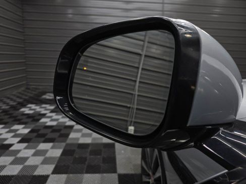 Used 2017 Jaguar XE Prestige RWD image 39