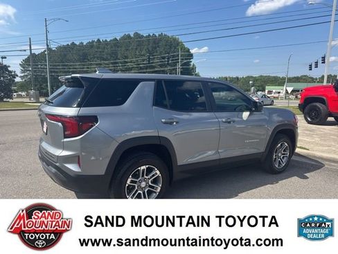 Used 2025 GMC Terrain Elevation FWD image 3