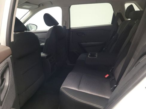 Used 2021 Nissan Rogue S FWD image 18