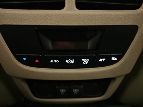 Used 2018 Acura MDX SH-AWD image 32