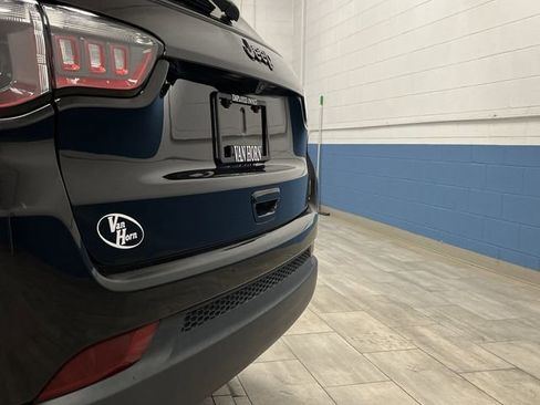 Used 2022 Jeep Compass Altitude image 30