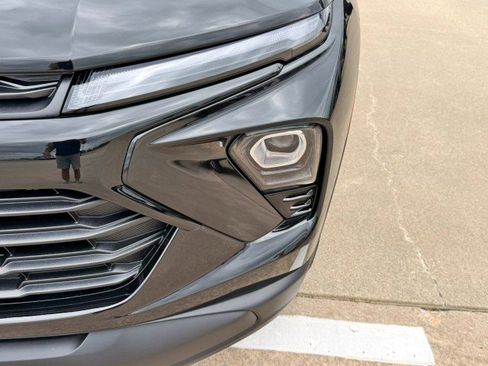 New 2026 Chevrolet TrailBlazer LT FWD image 9