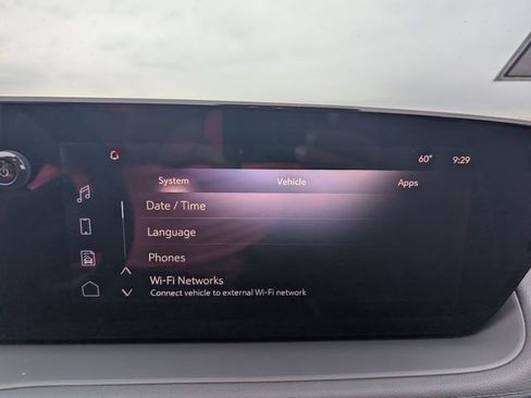Used 2024 Buick Encore GX Avenir w/ Avenir Convenience Package AWD/4WD image 18