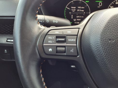 Used 2025 Honda CR-V Sport image 17