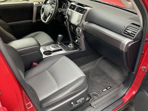 Used 2020 Toyota 4Runner SR5 Premium image 24