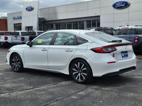 Used 2023 Honda Civic EX-L image 4