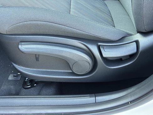 New 2026 Kia Seltos LX image 10