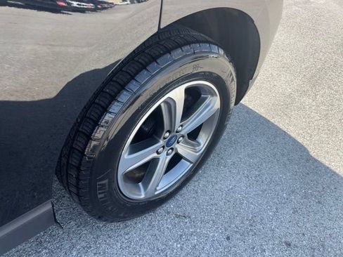 Used 2019 Ford Edge SEL w/ Equipment Group 201A AWD/4WD image 16