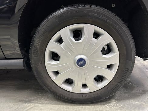 Used 2022 Ford Transit Connect XL image 17