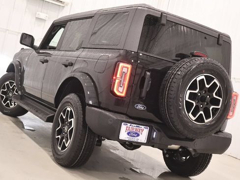 New 2026 Ford Bronco Outer Banks AWD/4WD image 29