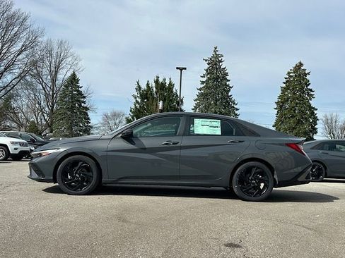 New 2026 Hyundai Elantra Sport FWD image 9