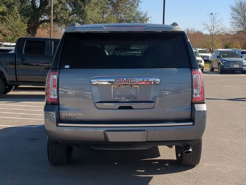 Used 2018 GMC Yukon Denali w/ Open Road Package image 4