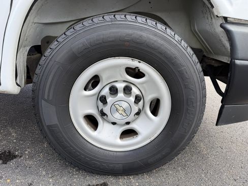 Used 2023 Chevrolet Express 3500 w/ Power Convenience Package image 34