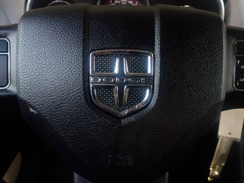 Used 2012 Dodge Avenger SE FWD image 5