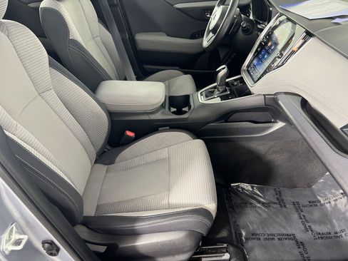 Used 2024 Subaru Outback Premium AWD/4WD image 12