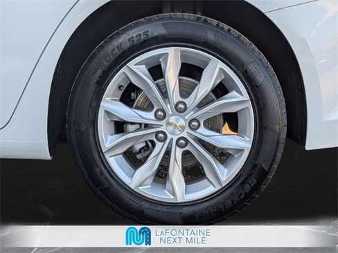 Used 2023 Chevrolet Malibu LT w/ Driver Confidence Package image 32