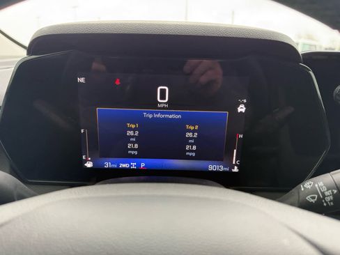 Used 2024 Chevrolet TrailBlazer LT w/ LT Cold Weather Package image 3