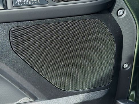 New 2026 Land Rover Defender 110 X-Dynamic SE image 22