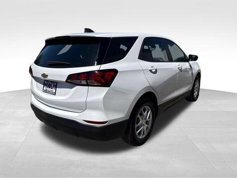 Used 2024 Chevrolet Equinox LS FWD image 5