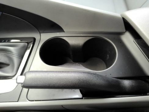 Used 2022 Hyundai Elantra SEL FWD image 45