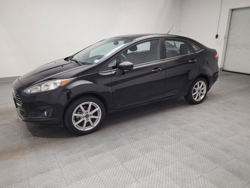 Used 2019 Ford Fiesta SE w/ Equipment Group 201A FWD image 2