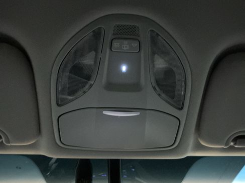 Used 2017 Hyundai Santa Fe Sport image 17