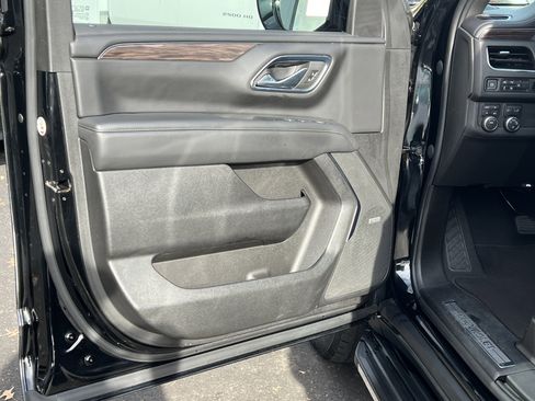 Used 2023 Chevrolet Tahoe LT w/ Luxury Package image 14