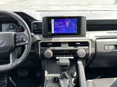 Used 2025 Toyota Tacoma SR image 30